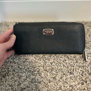 Black Michael Kors Wallet